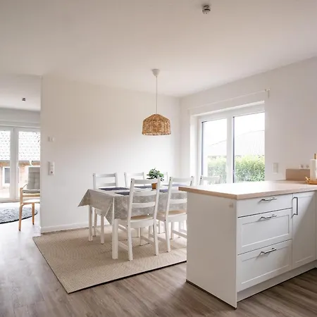 Vakantiehuis Hemminghuus 3 *